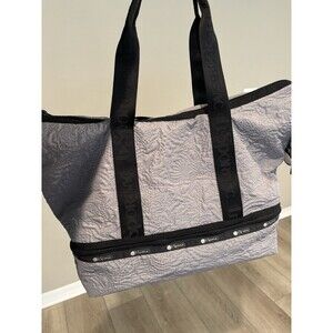 LeSportsac Weekender Overnight Gym Bag Medium Gray Duffle Bag
